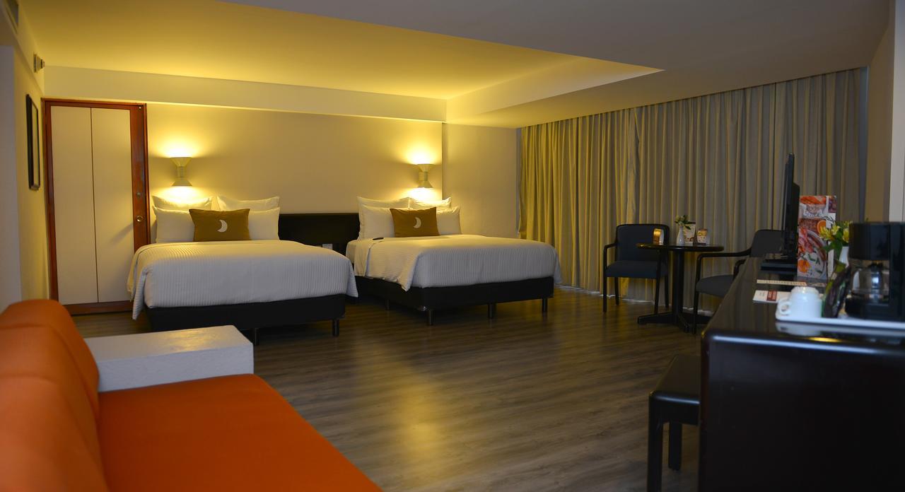Grand Cantalagua Hotel Morelia, BW Signature Collection Exterior foto A room at the hotel